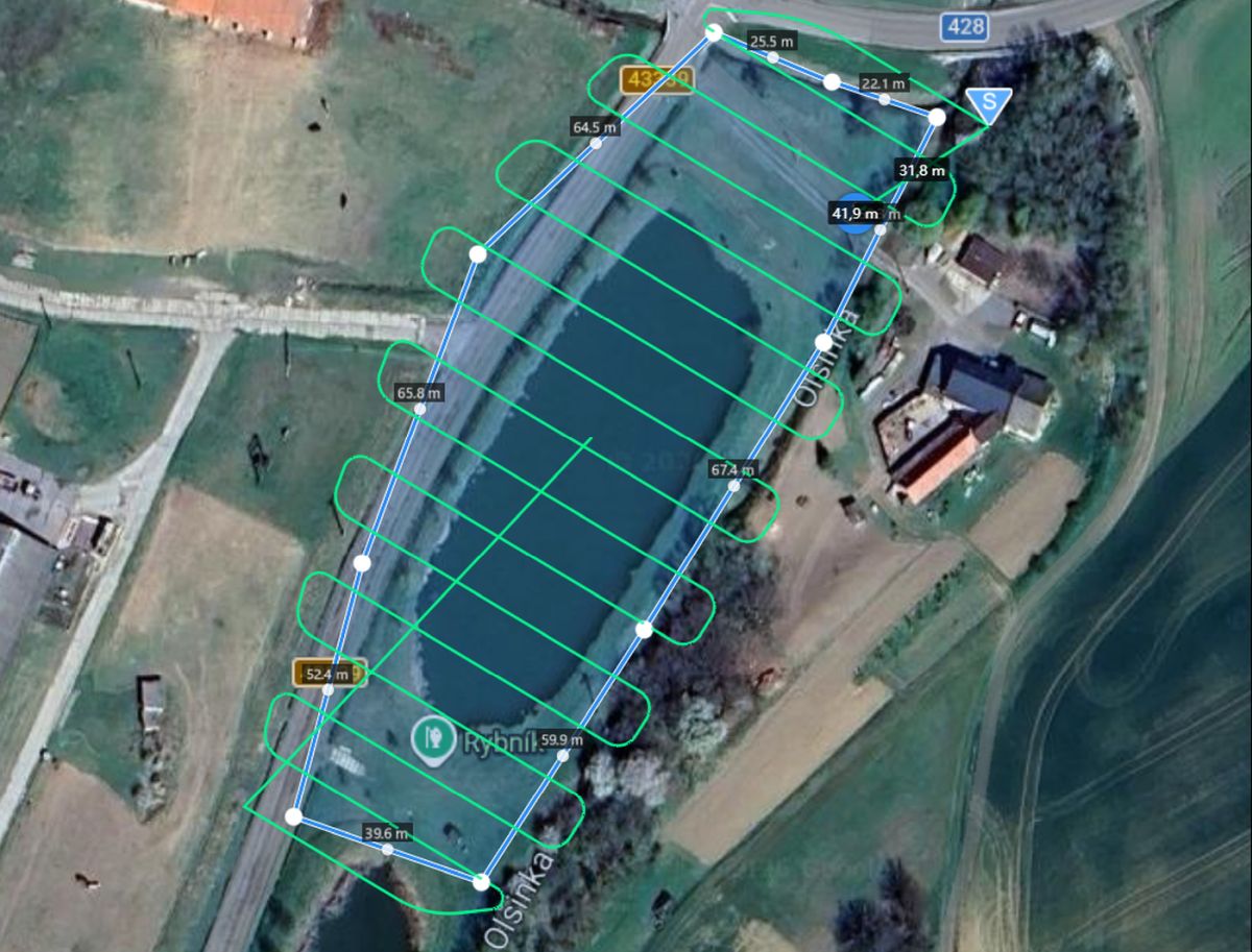 Mapa letu dronu nad rybníkem Troubky-Zdislavice